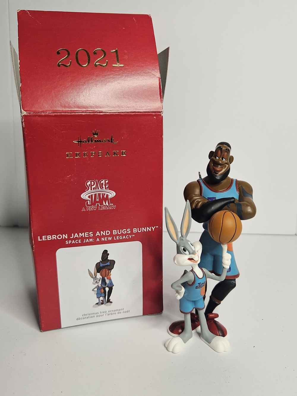 Lebron James Bugs Bunny, Space Jam New Legacy, 2021, Hallmark Keepsake Ornament